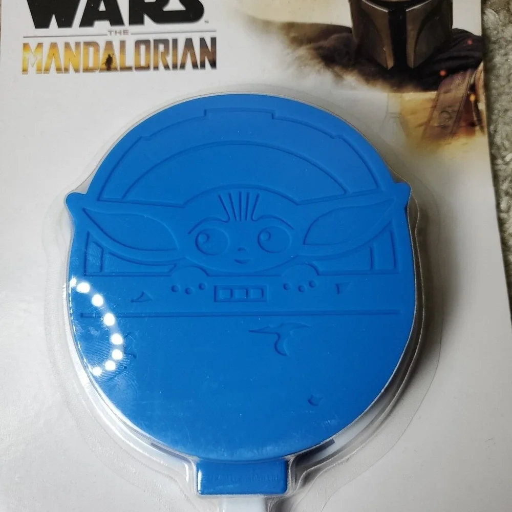 Star Wars OS Ice Pop Maker Unisex Blue Grogu Baby Yoda Mandalorian Kitchen Gift